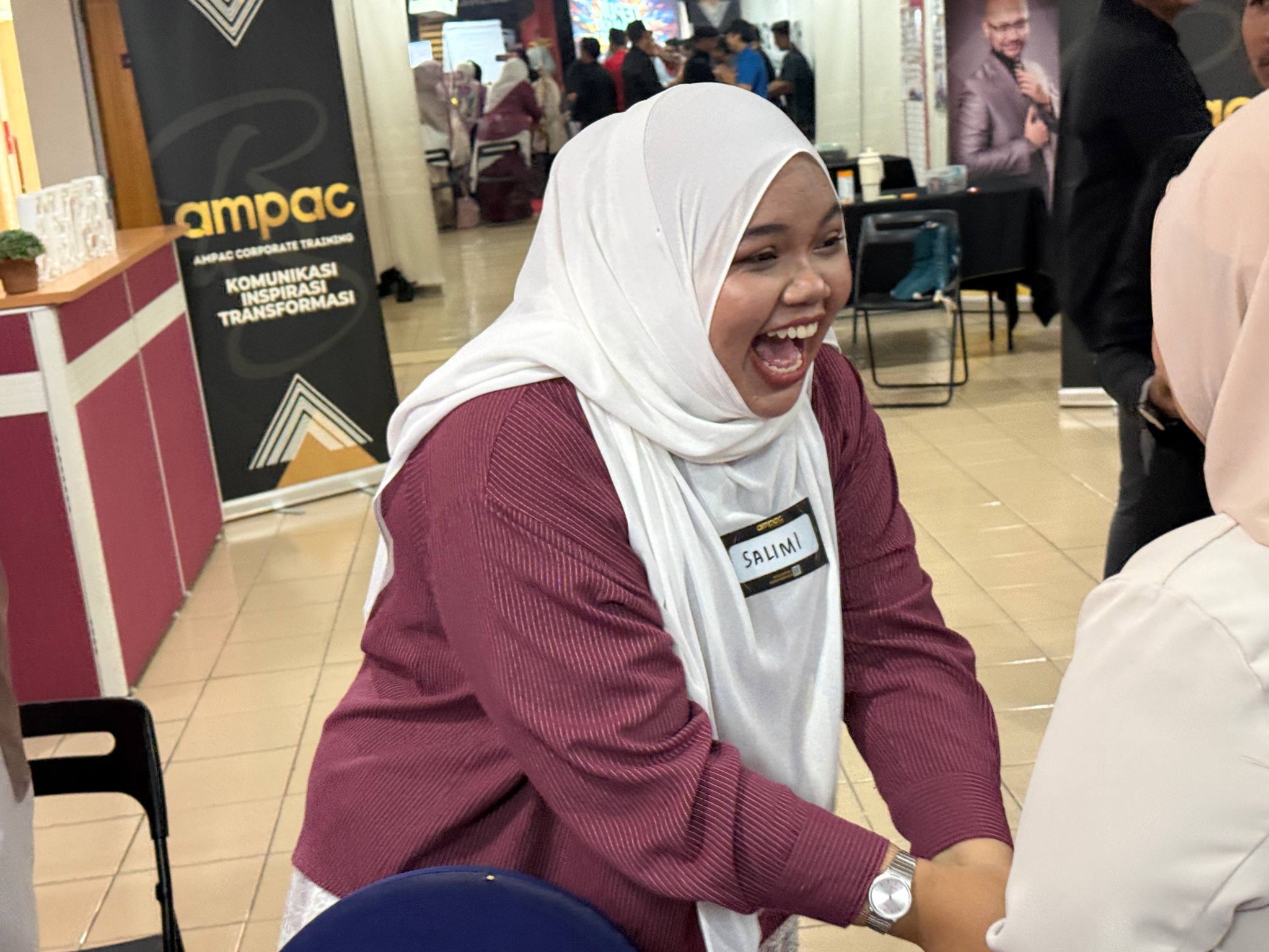 Peserta menikmati aktiviti dalam Energizer Impact